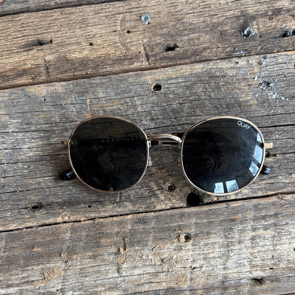 Quay Australia Black Round Sunglasses